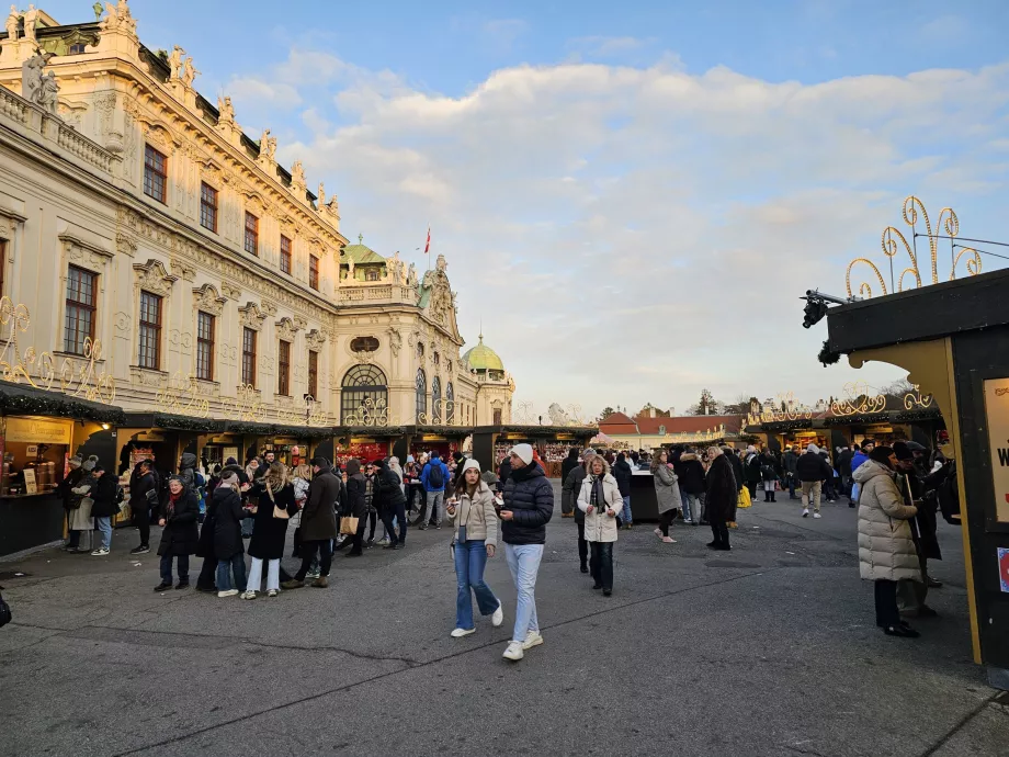 Turgus priešais Oberes Belvedere