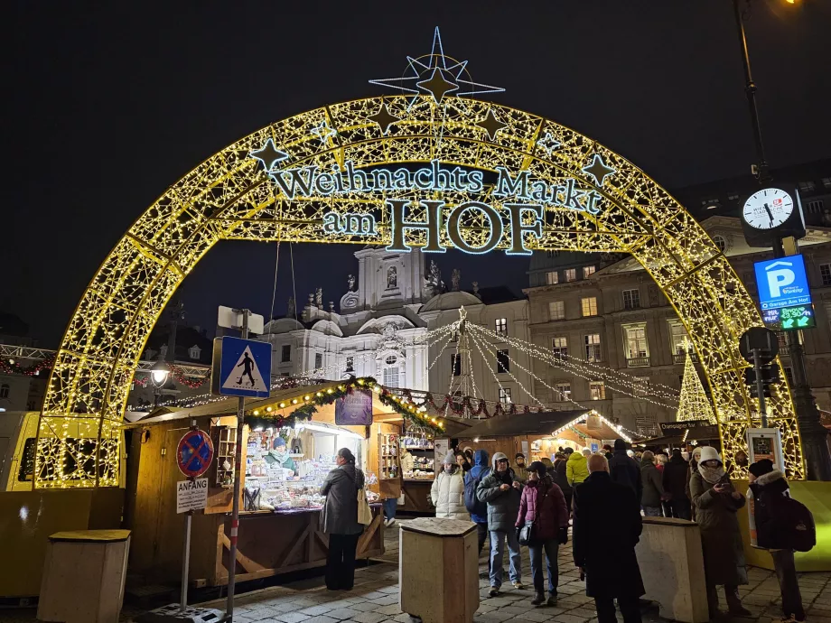 Markets Am Hof