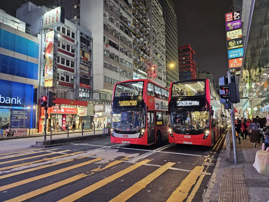 KMB autobusai Nathan Road gatvėje