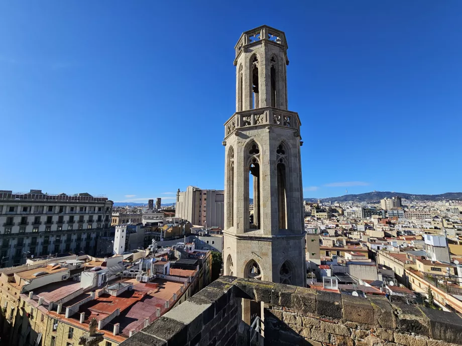 Vaizdas nuo Santa Maria del Mar bažnyčios stogo