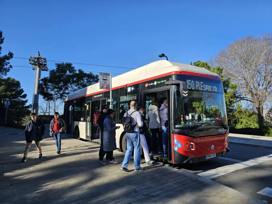 150 autobusas ant Montjuiko kalvos