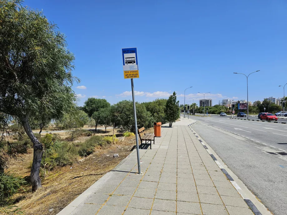 Autobusų stotelė Kipre