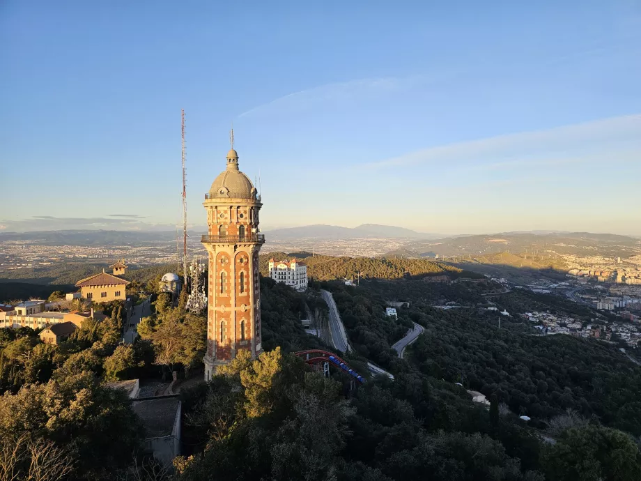 Vaizdas iš Tibidabo šventyklos terasos