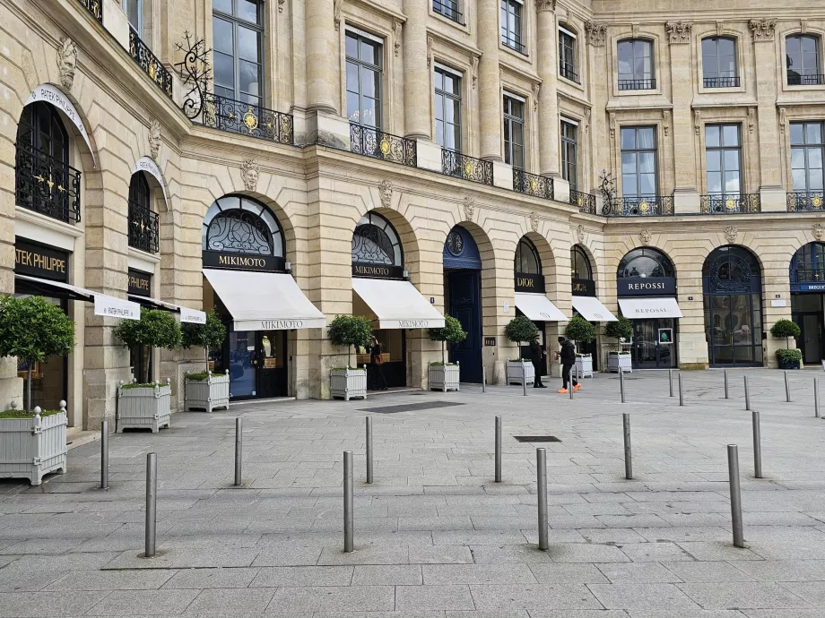 Prabangios parduotuvės Place-Vendôme aikštėje