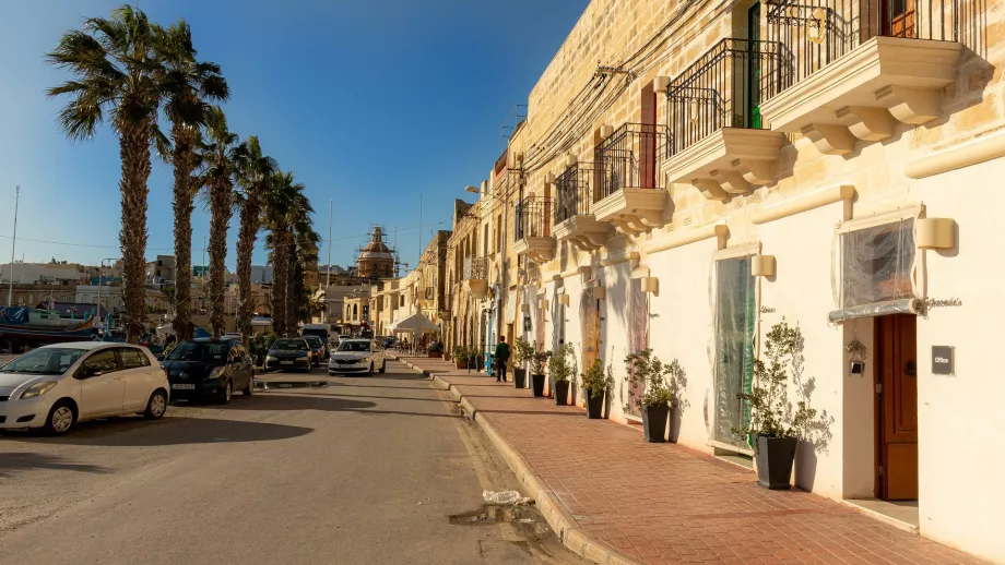 Marsaxlokk promenada