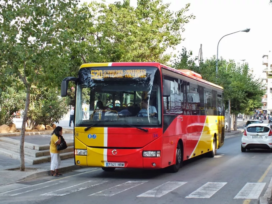 Tarpmiestinis autobusas TIB