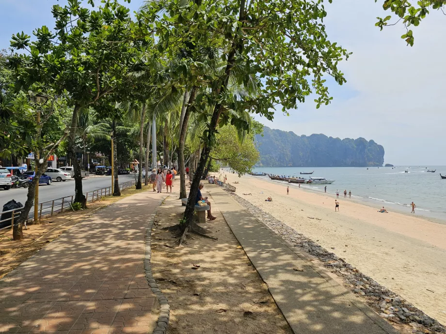 Ao Nang promenada ir paplūdimys