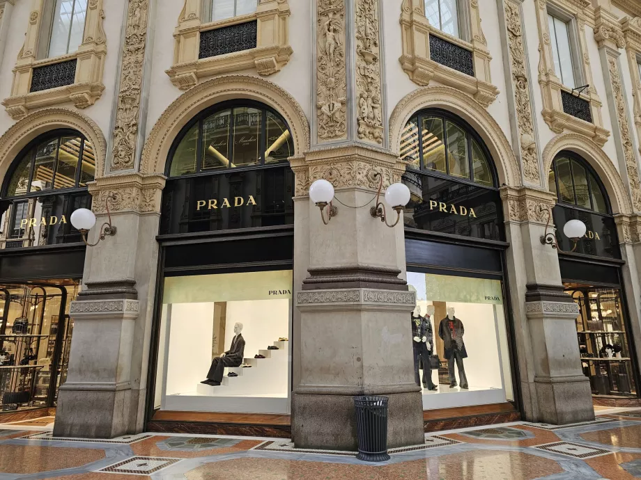 Parduotuvės Galleria Vittorio Emanuele II.